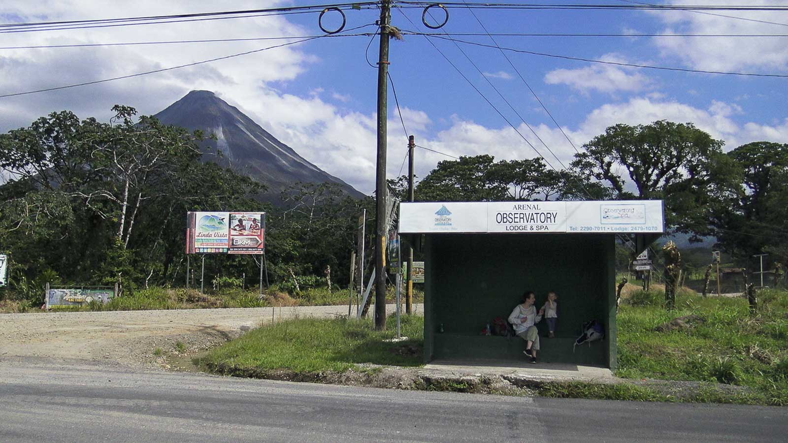 Arrêt de bus du Parc National du volcan Arenal