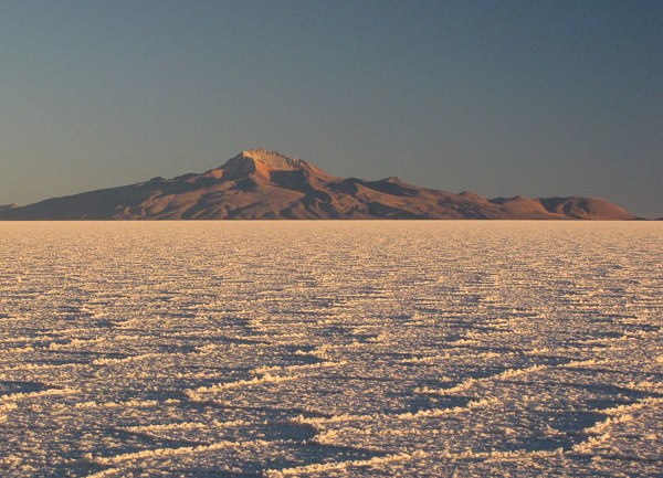 Découvrir le Salar de Uyuni, le plus grand désert de sel du monde