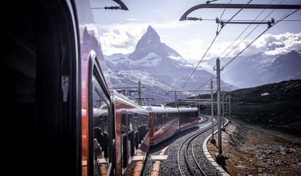 4 lignes de trains touristiques à ne pas manquer en Suisse